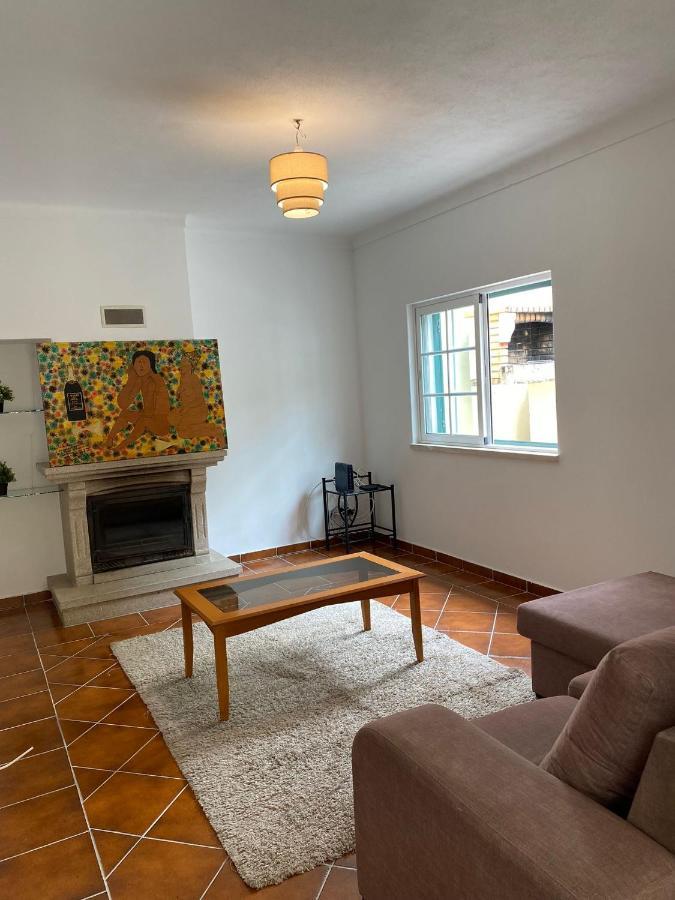 Homestay Travelers House Setubal