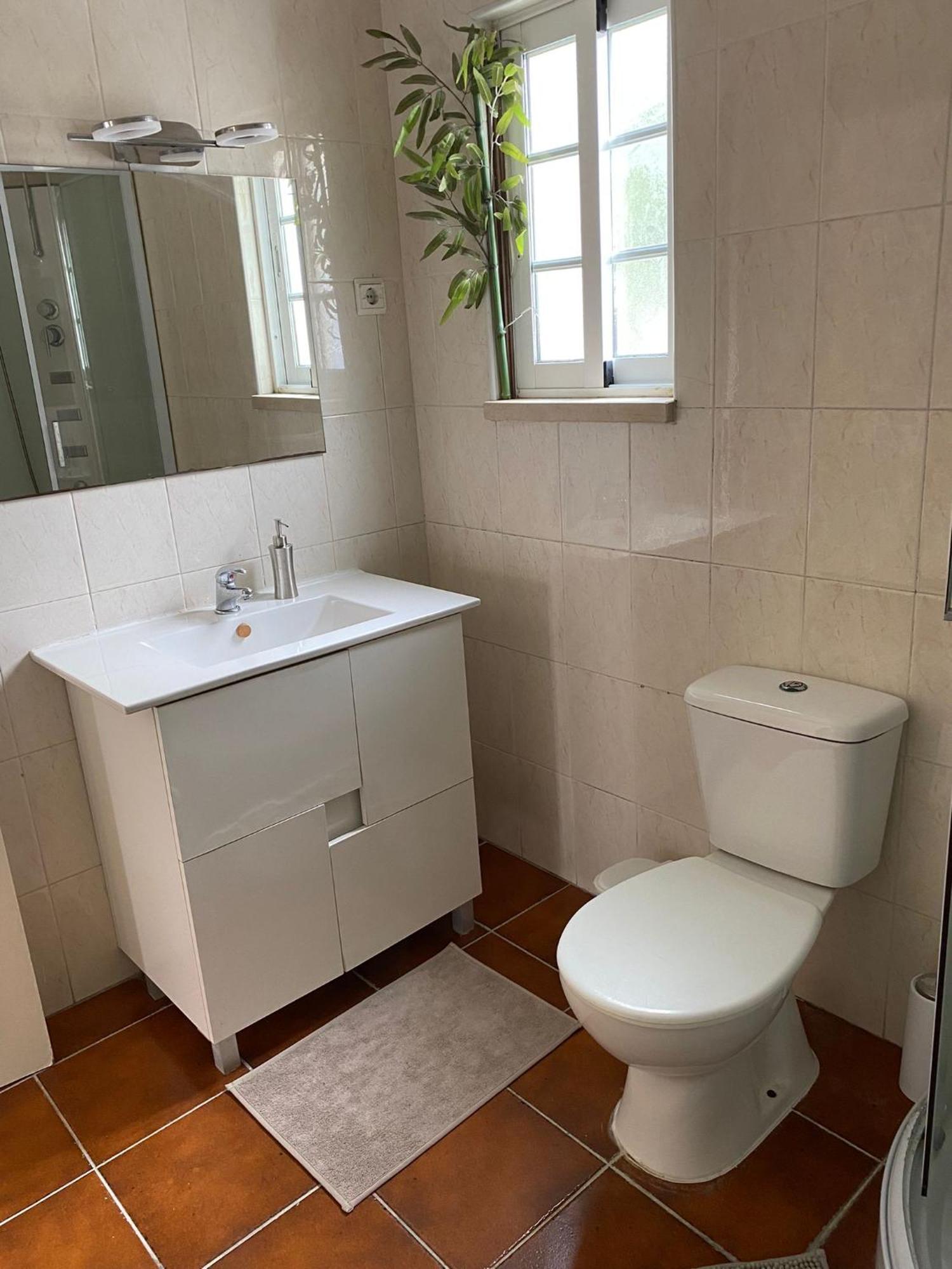 Travelers House Homestay Setubal